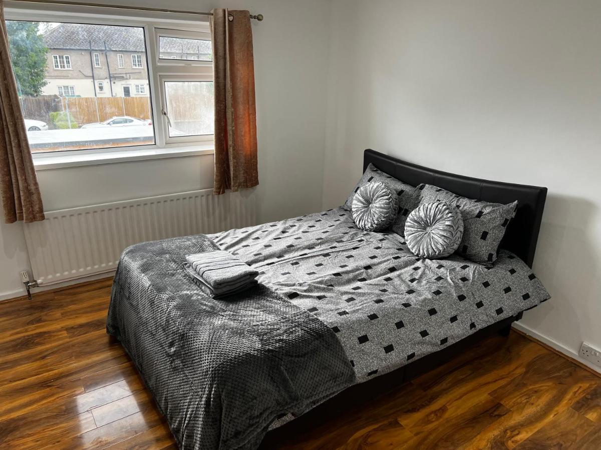 Good Priced Single Rooms In Hayes Northolt  Экстерьер фото